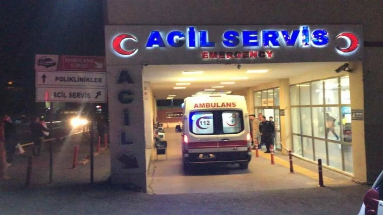 URFA DA TAŞLI SOPALI KAVGA 6 YARALI